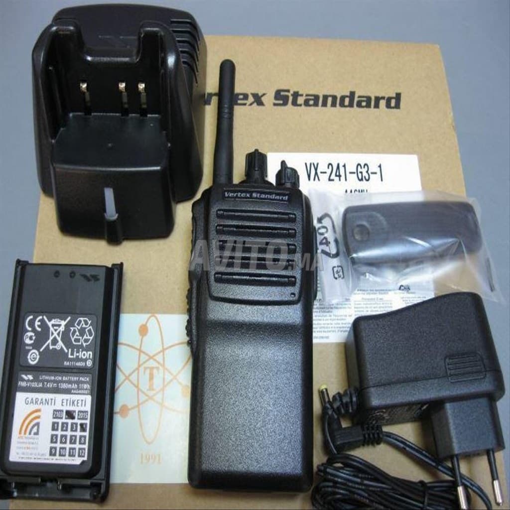 Talkies walkie VERTEX VX241